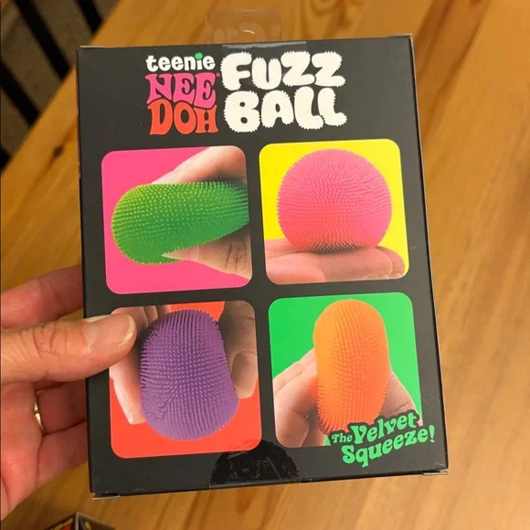 Nee doh bundle fuzz balls cake and purple glow cube - Picture 8 of 11
